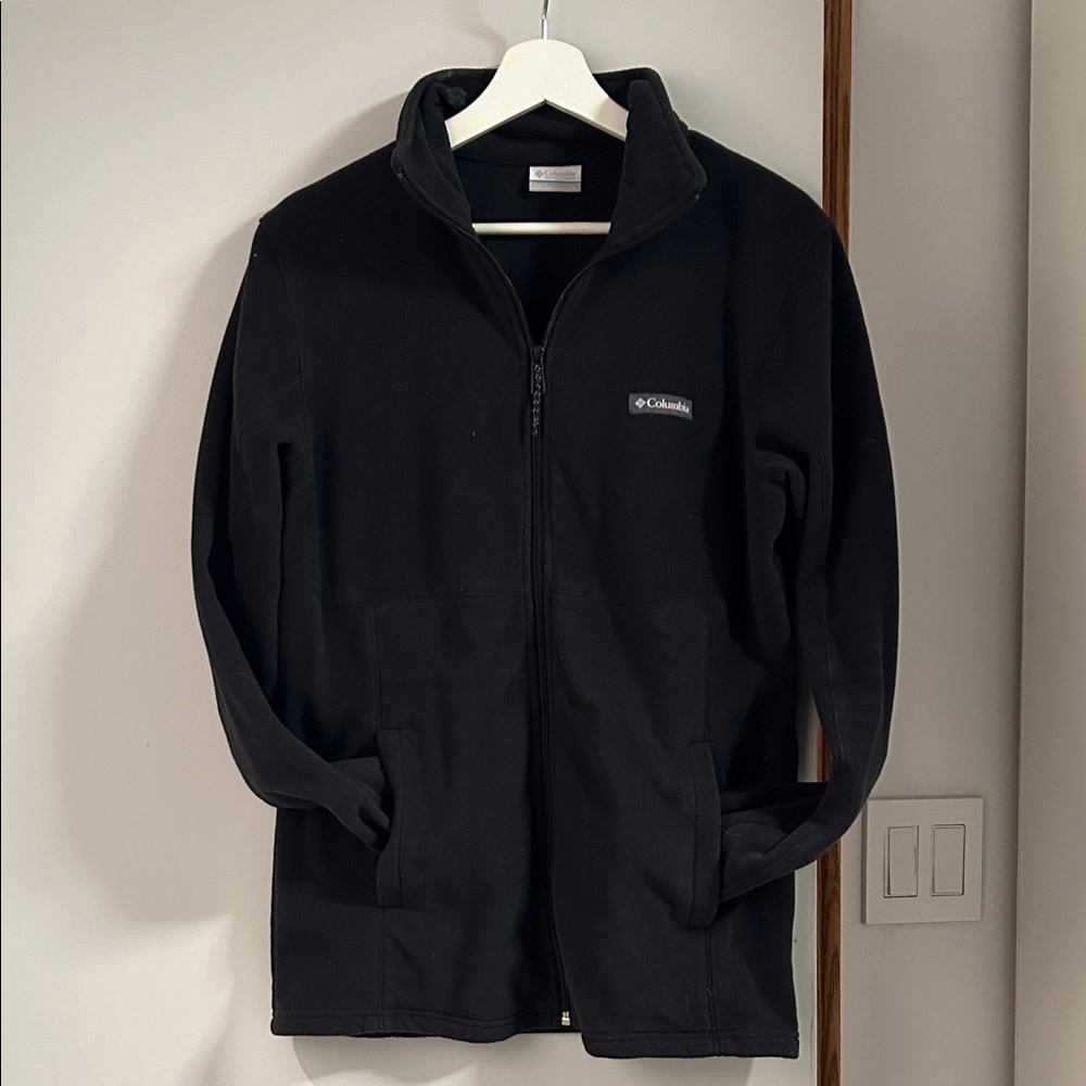 Columbia Women’s black fleece zip up Jacket